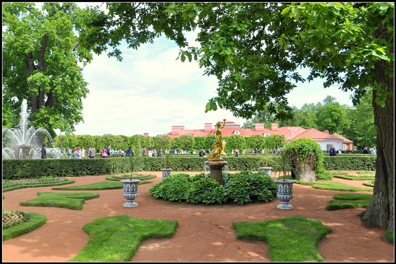 Питер: город контрастов.