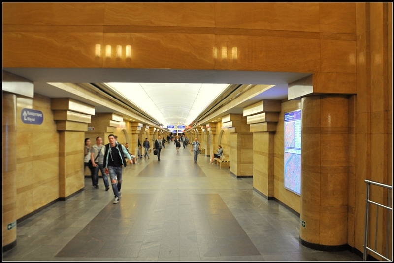 Питер: город контрастов.