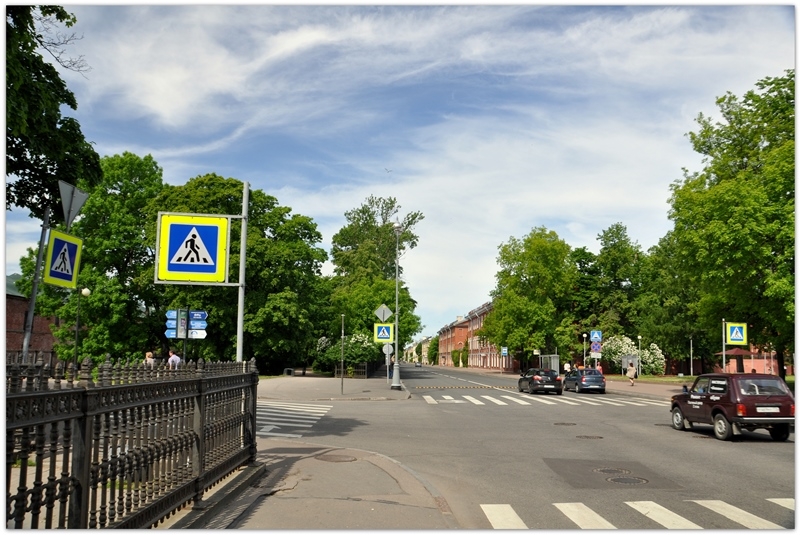 Питер: город контрастов.