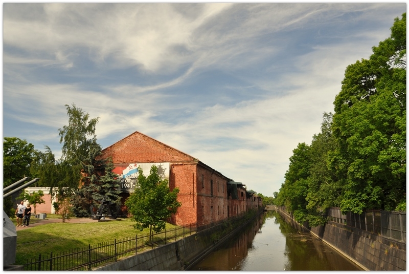 Питер: город контрастов.