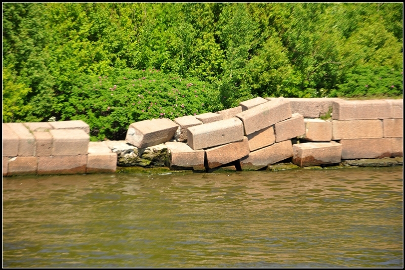 Питер: город контрастов.