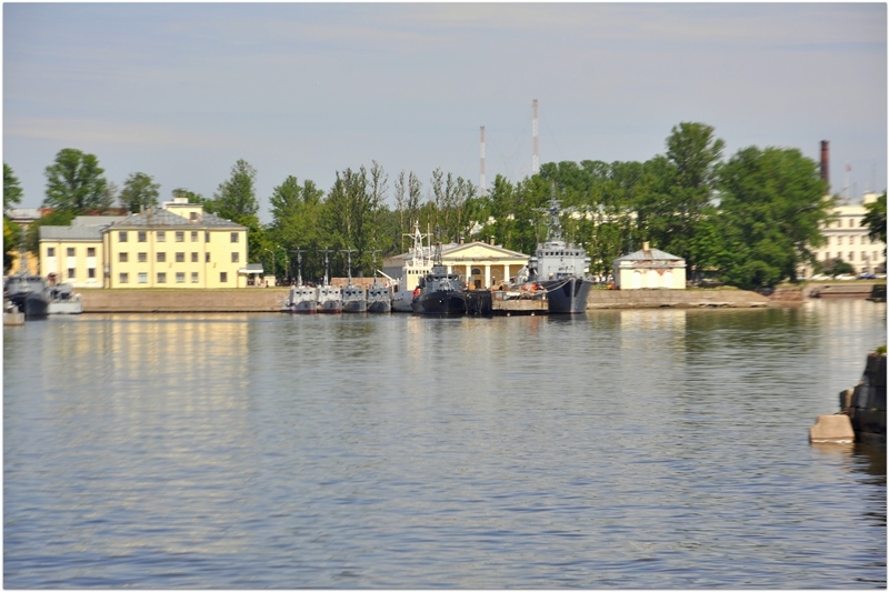 Питер: город контрастов.