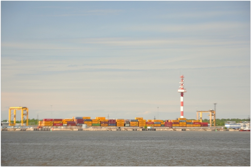 Питер: город контрастов.