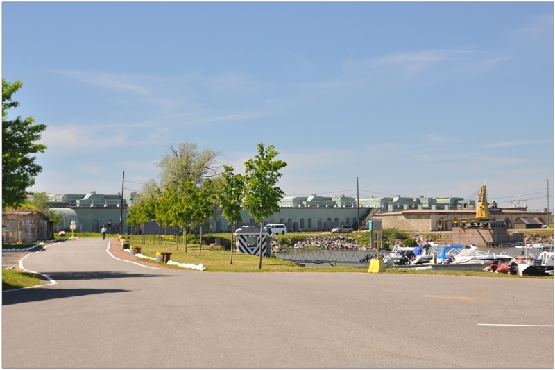 Питер: город контрастов.