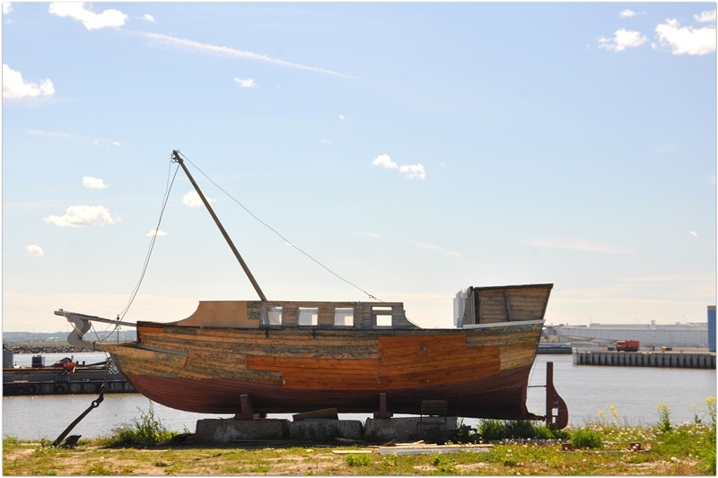 Питер: город контрастов.