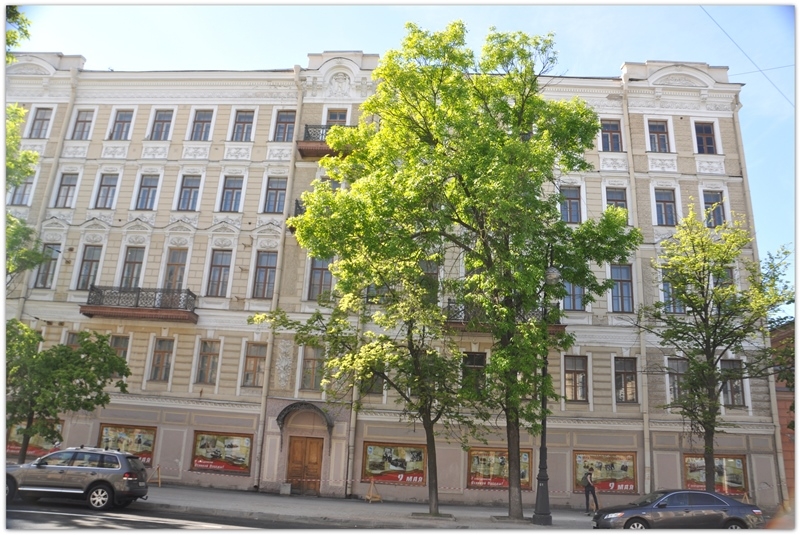 Питер: город контрастов.