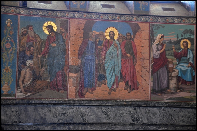 Питер: город контрастов.