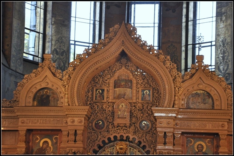 Питер: город контрастов.