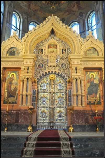 Питер: город контрастов.