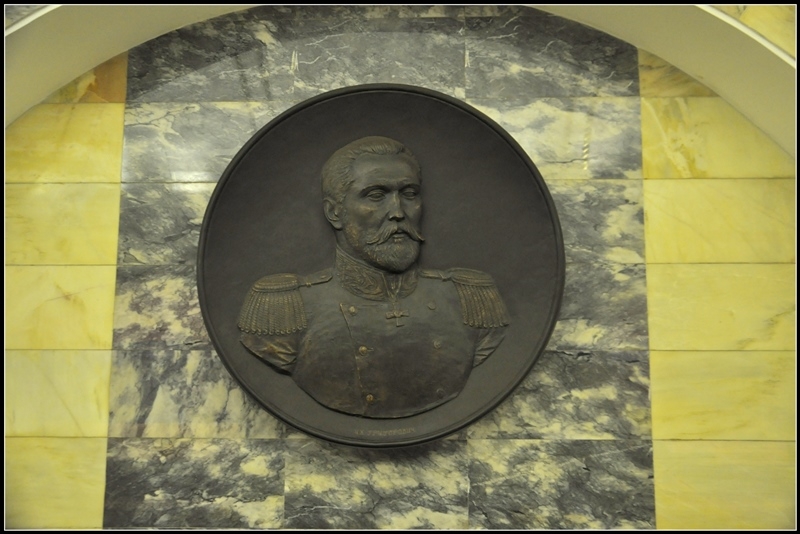 Питер: город контрастов.