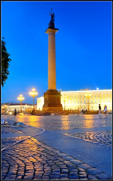 Питер: город контрастов.