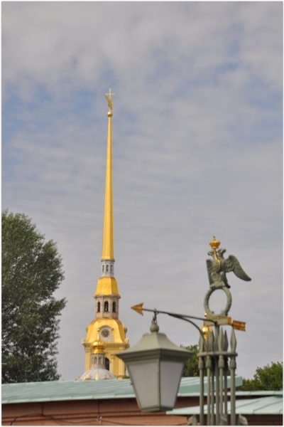 Питер: город контрастов.