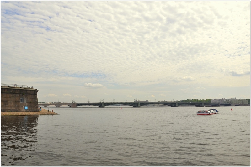 Питер: город контрастов.