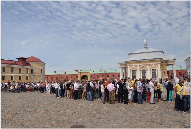 Питер: город контрастов.