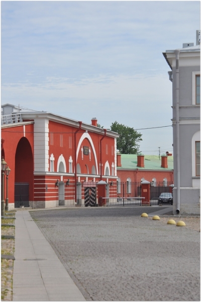 Питер: город контрастов.