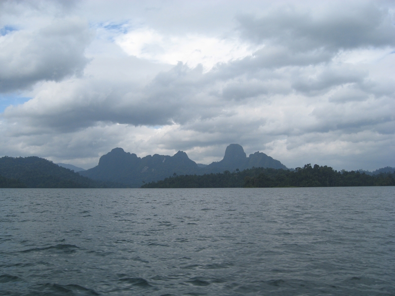 Рыбалка на озере Чео Лан (Cheow Lan)