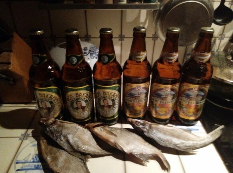 Принял на грудь, скажи что-нибудь! Трезвым вход запрещён!