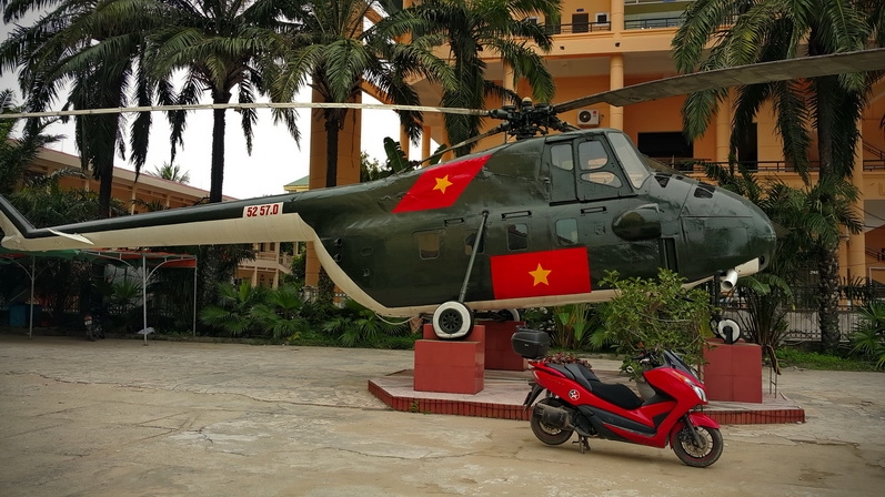 Из Тайланда на мотобайке во Вьетнам, Лаос, Камбоджу. Путешествие во Времени в Город Весны