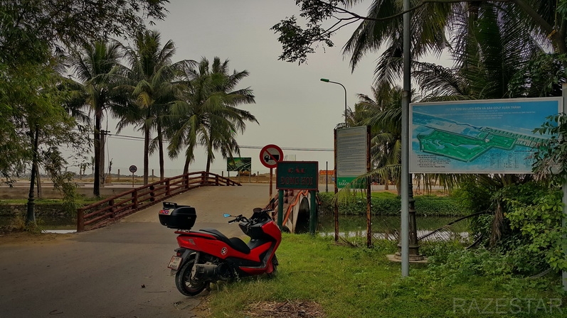 Из Тайланда на мотобайке во Вьетнам, Лаос, Камбоджу. Путешествие во Времени в Город Весны