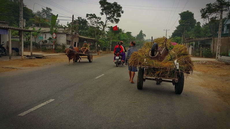 Из Тайланда на мотобайке во Вьетнам, Лаос, Камбоджу. Путешествие во Времени в Город Весны