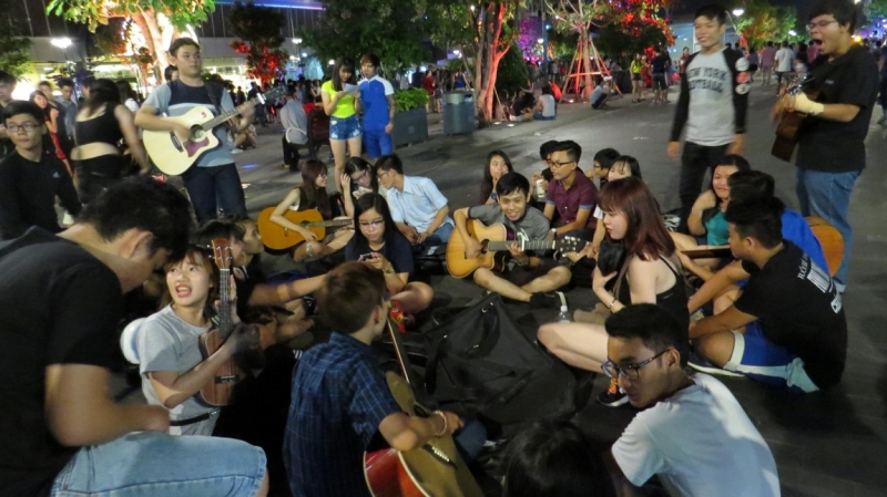 Сайгон, как он есть, много фото города. 10--11 января 2014г.