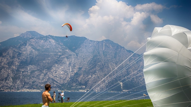 На параглайде с Монте Бальдо