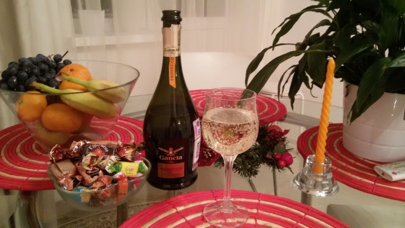 Принял на грудь, скажи что-нибудь! Трезвым вход запрещён!