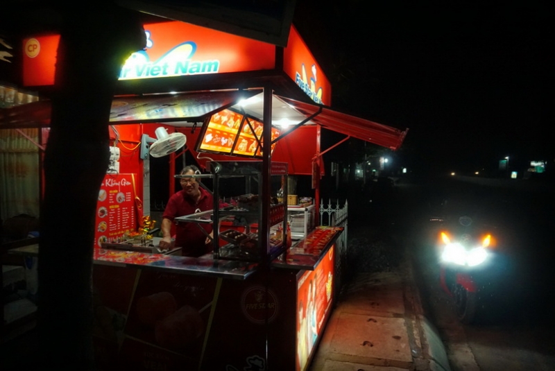 Из Тайланда на мотобайке во Вьетнам, Лаос, Камбоджу. Путешествие во Времени в Город Весны