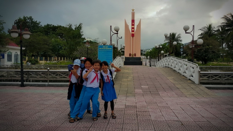 Из Тайланда на мотобайке во Вьетнам, Лаос, Камбоджу. Путешествие во Времени в Город Весны