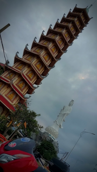 Из Тайланда на мотобайке во Вьетнам, Лаос, Камбоджу. Путешествие во Времени в Город Весны