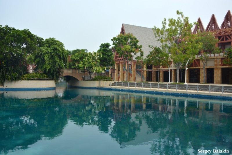 Азиадские штучки Queen-pig, тук-тук и хот-дог по-хайнаньски в круизе Voyager of the Seas