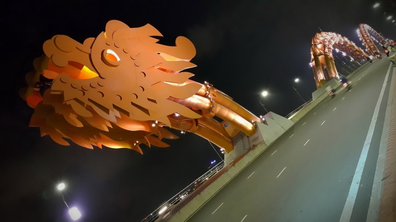 Из Тайланда на мотобайке во Вьетнам, Лаос, Камбоджу. Путешествие во Времени в Город Весны