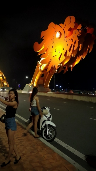 Из Тайланда на мотобайке во Вьетнам, Лаос, Камбоджу. Путешествие во Времени в Город Весны