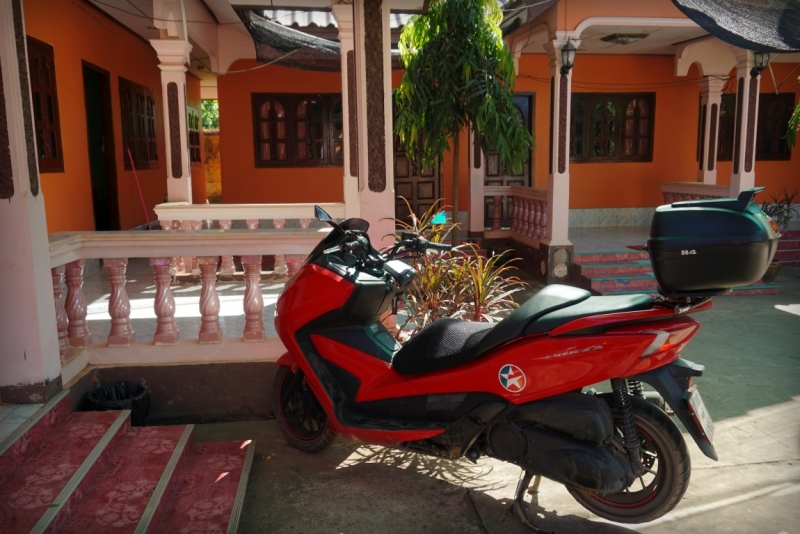 Из Тайланда на мотобайке во Вьетнам, Лаос, Камбоджу. Путешествие во Времени в Город Весны