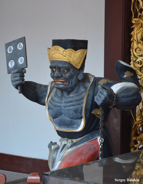 Азиадские штучки Queen-pig, тук-тук и хот-дог по-хайнаньски в круизе Voyager of the Seas