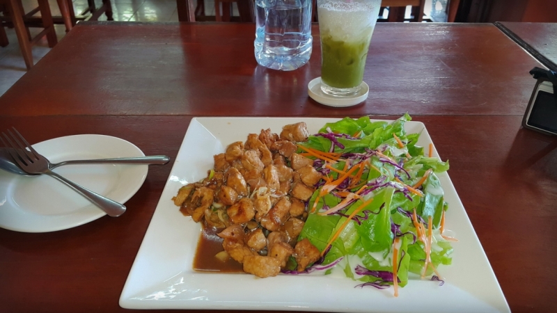 Из Тайланда на мотобайке во Вьетнам, Лаос, Камбоджу. Путешествие во Времени в Город Весны