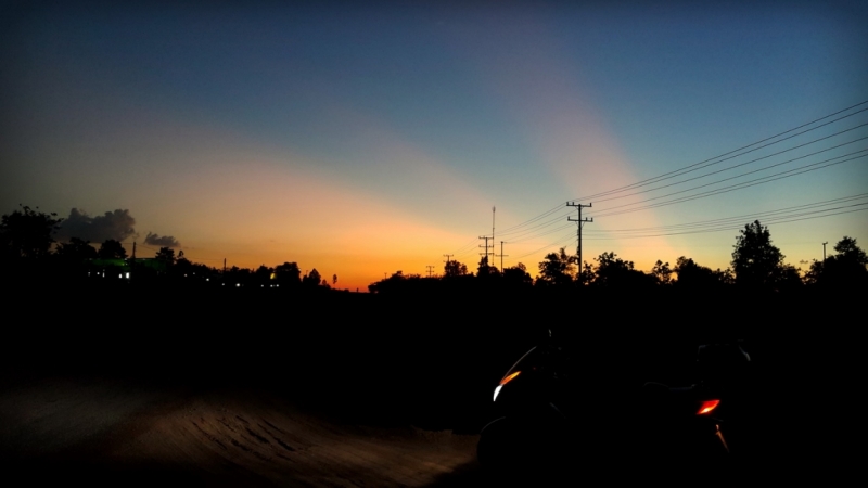 Из Тайланда на мотобайке во Вьетнам, Лаос, Камбоджу. Путешествие во Времени в Город Весны