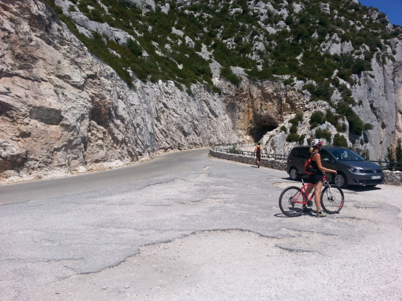 Прованс в июле 2015. Вроде банально, но с загогулиной.