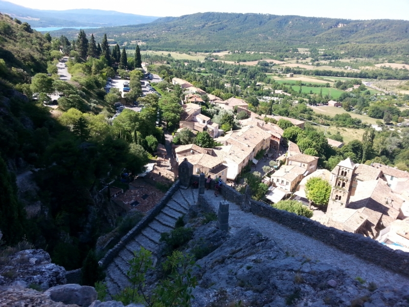 Прованс в июле 2015. Вроде банально, но с загогулиной.