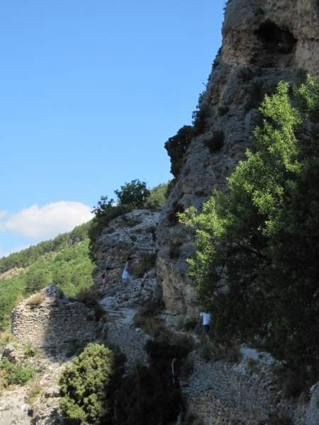 Прованс в июле 2015. Вроде банально, но с загогулиной.