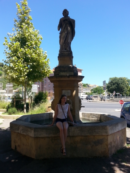 Прованс в июле 2015. Вроде банально, но с загогулиной.