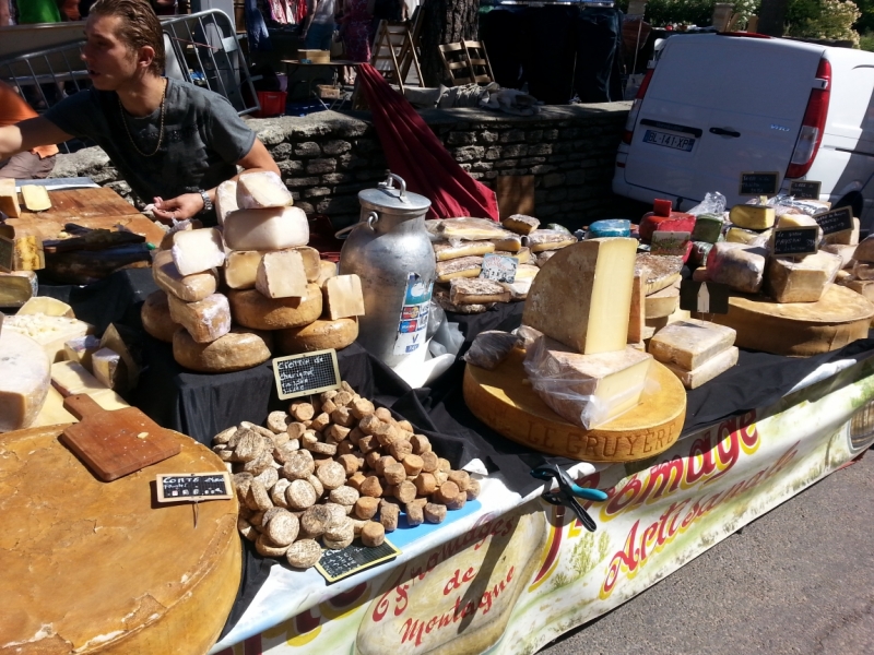 Прованс в июле 2015. Вроде банально, но с загогулиной.