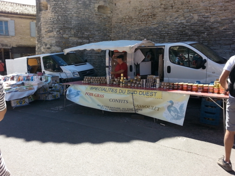 Прованс в июле 2015. Вроде банально, но с загогулиной.