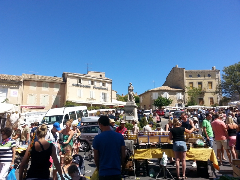 Прованс в июле 2015. Вроде банально, но с загогулиной.