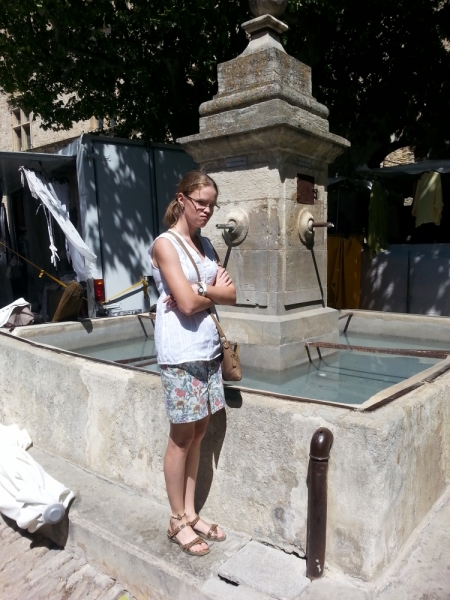 Прованс в июле 2015. Вроде банально, но с загогулиной.