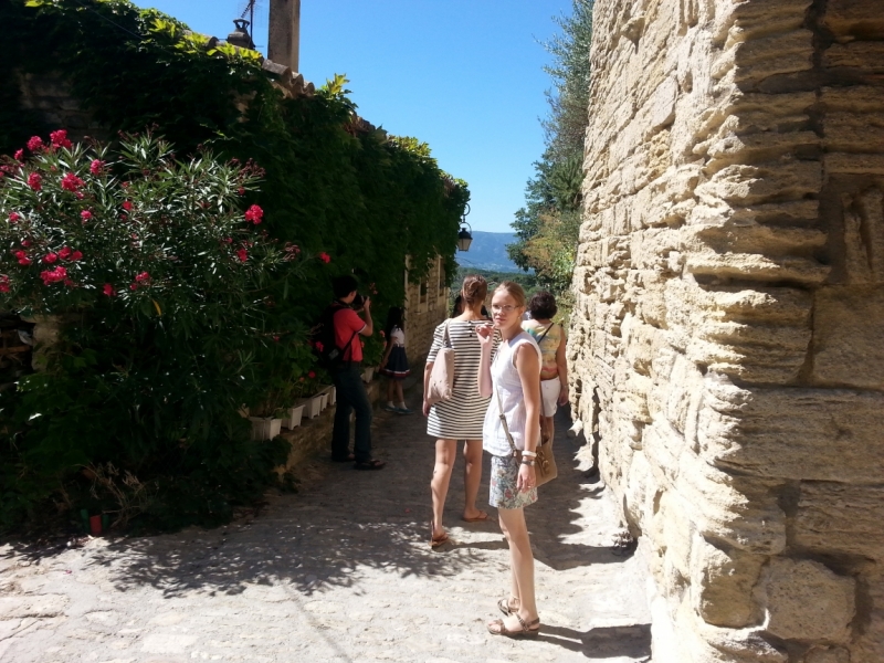 Прованс в июле 2015. Вроде банально, но с загогулиной.