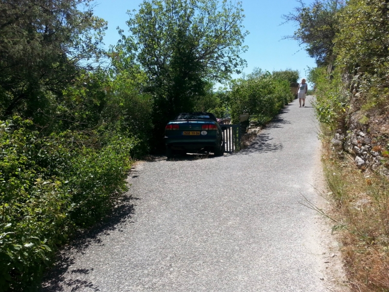 Прованс в июле 2015. Вроде банально, но с загогулиной.