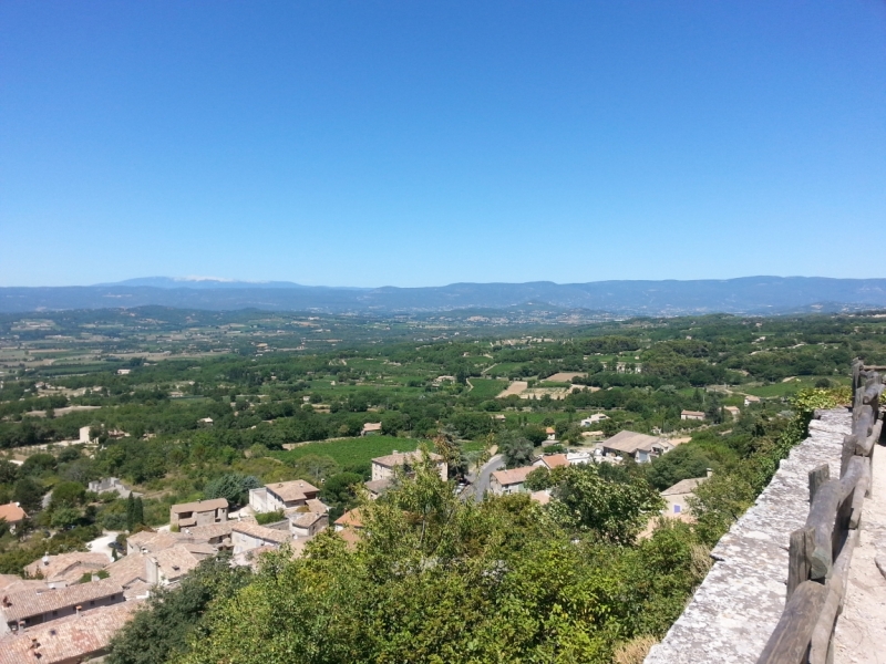 Прованс в июле 2015. Вроде банально, но с загогулиной.