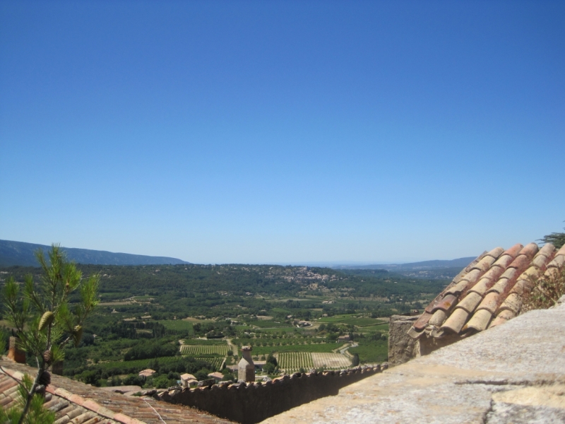 Прованс в июле 2015. Вроде банально, но с загогулиной.