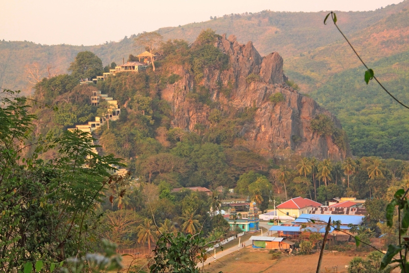 Мьянма весной. Затерянный мир золотых ступ и сияющих улыбок. От Mawlamuine до Monywa